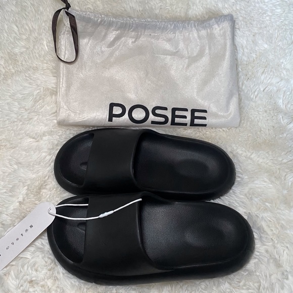 BRAND NEW POSEE Slippers w/ TAGS - Picture 2 of 4